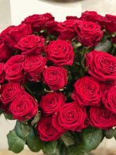 Caricare l'immagine nel visualizzatore di Gallery, 100 Rose Rosse
